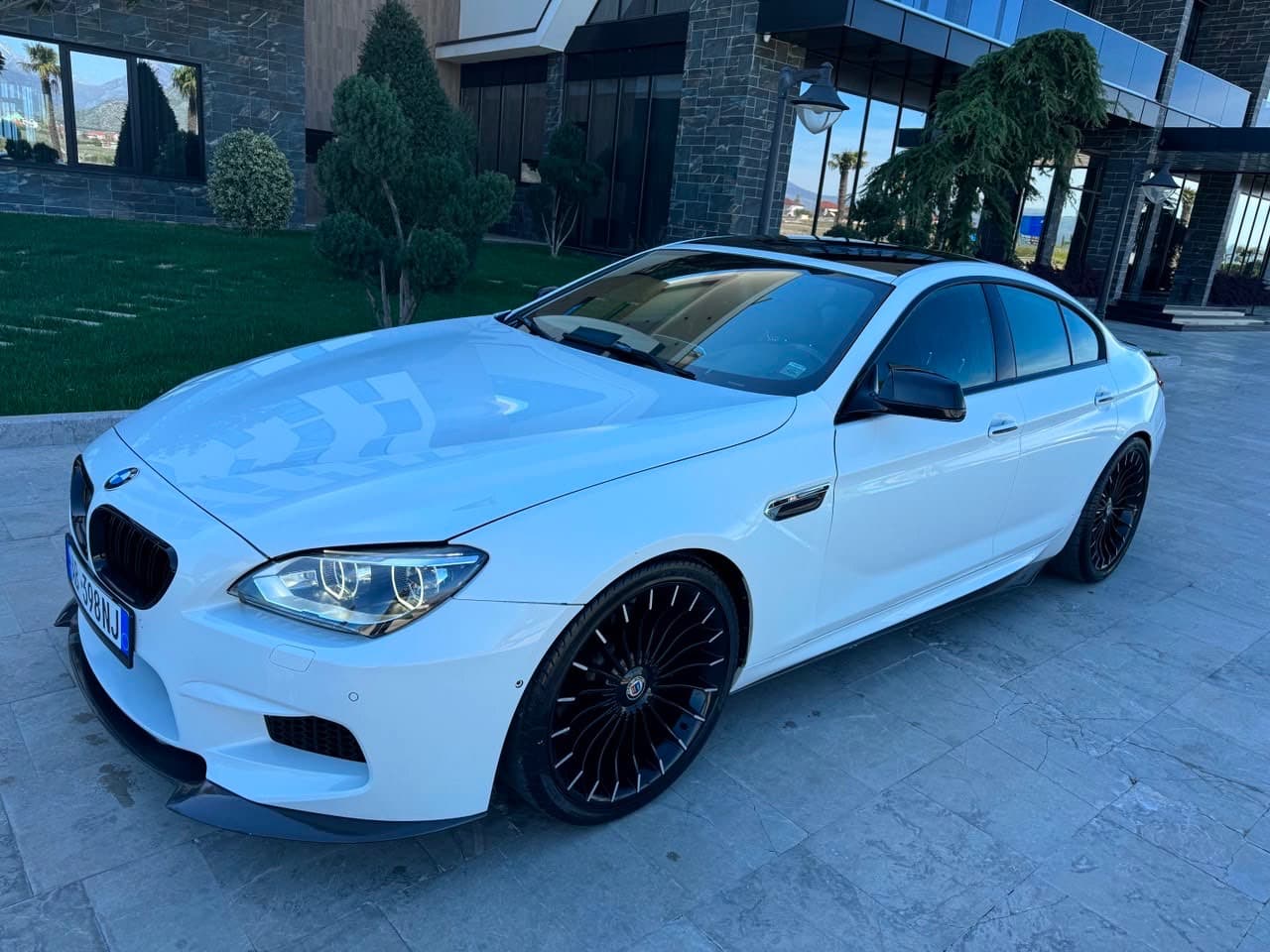 BMW 6 Series 4.4 - 2015 foto 2